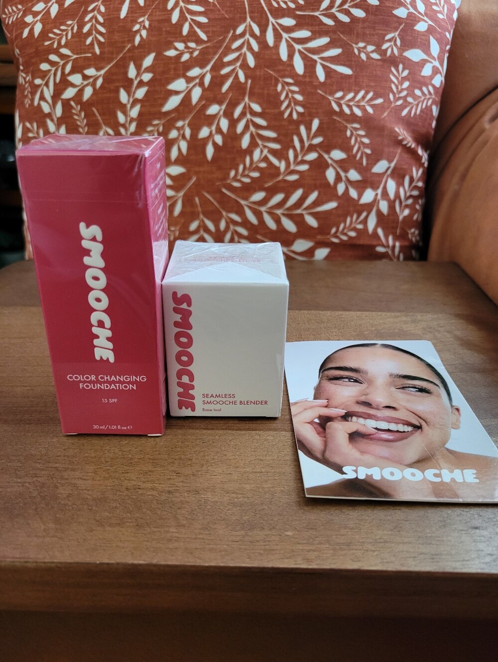 Smooche Color-Changing Foundation (Pink) + Seamless Blender